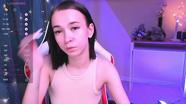 Snapshot of LilithStrangfor chatting on 12/24/24, 08:38 LilithStrangfor online show from 12/24/24, 08:38