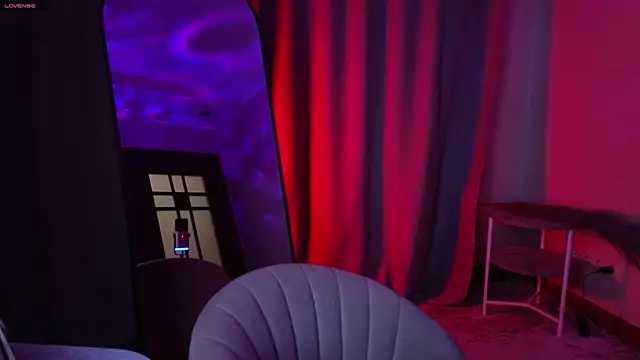 Snapshot of LilithStrangfor chatting on 10/23/25, 09:13 LilithStrangfor online show from 10/23/25, 09:13