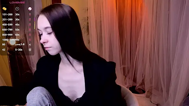 Snapshot of LilithStrangfor chatting on 11/09/25, 09:35 LilithStrangfor online show from 11/09/25, 09:35