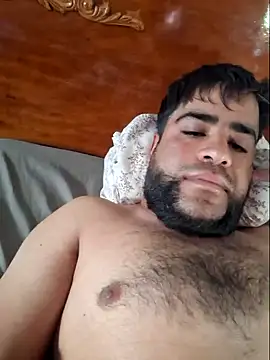 Snapshot of ElDeLaBarba11 chatting on 12/02/24, 03:58 ElDeLaBarba11 online show from 12/02/24, 03:58