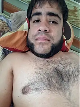 Snapshot of ElDeLaBarba11 chatting on 09/08/25, 08:30 ElDeLaBarba11 online show from 09/08/25, 08:30