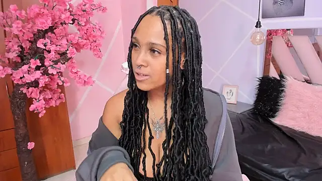 Elith noa online show from 09/17/25, 07:26