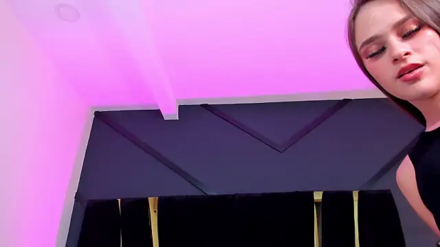 shaina vasquez online show from 01/31/25, 09:48