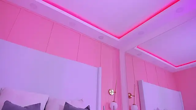 shaina vasquez online show from 12/21/25, 07:32