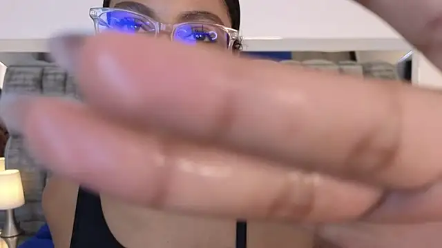 SussiSotto online show from 02/13/25, 01:37