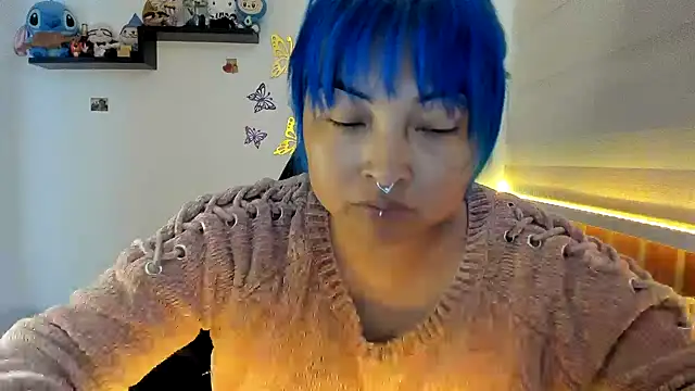 Shaddycute  online show from 11/12/25, 04:40