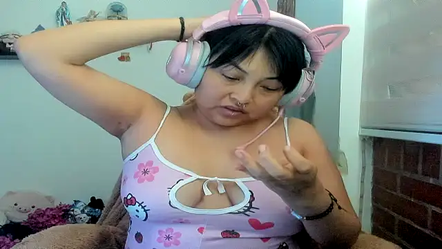 Shaddycute  online show from 04/18/26, 09:15