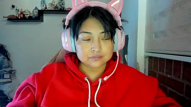 Shaddycute  online show from 04/19/26, 11:42