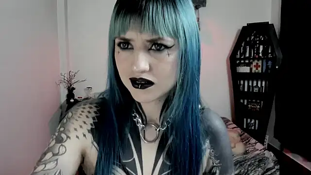 Snapshot of DimmuandDarkness chatting on 05/17/26, 10:06 DimmuandDarkness online show from 05/17/26, 10:06