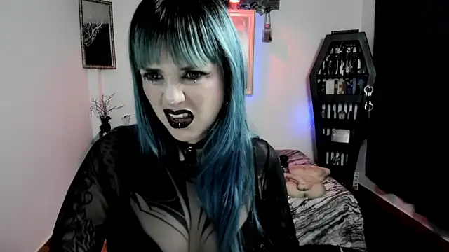 Snapshot of DimmuandDarkness chatting on 06/04/26, 10:32 DimmuandDarkness online show from 06/04/26, 10:32