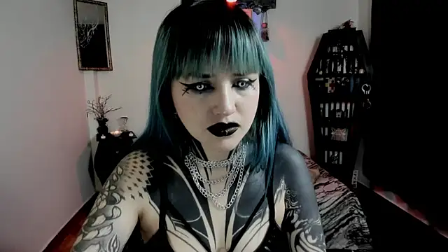 Snapshot of DimmuandDarkness chatting on 06/11/26, 12:54 DimmuandDarkness online show from 06/11/26, 12:54