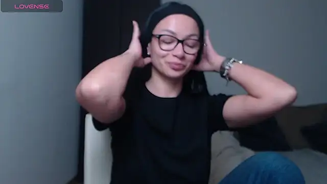 BabySerene online show from 04/06/26, 03:37