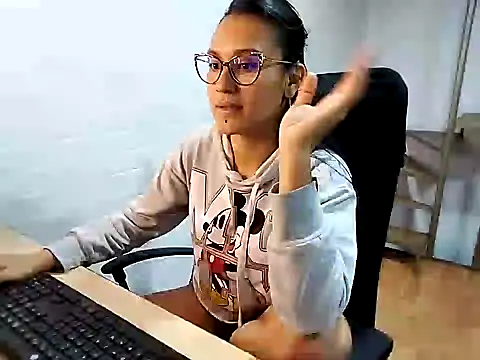 Jessie Desire online show from 02/08/25, 05:18