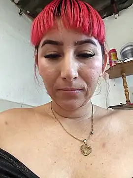 florecita9 online show from 04/17/26, 04:54