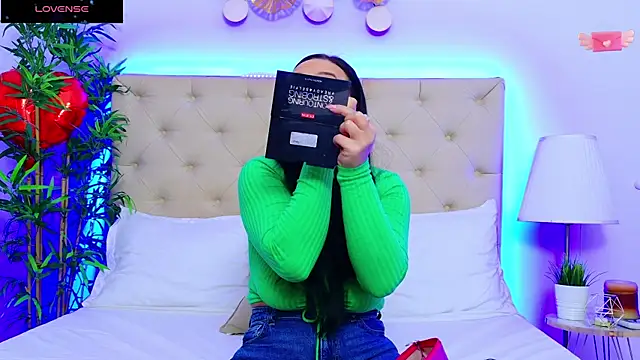 DaliyaArabian online show from 03/18/25, 12:47