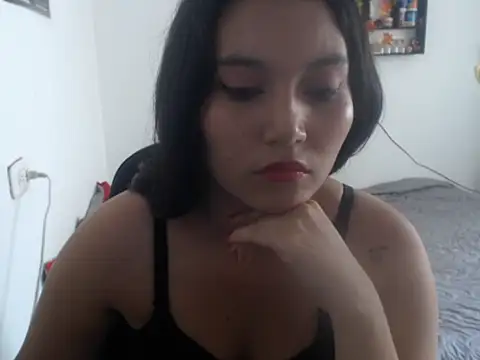 Snapshot of HannaKlein chatting on 02/03/25, 07:10 HannaKlein online show from 02/03/25, 07:10