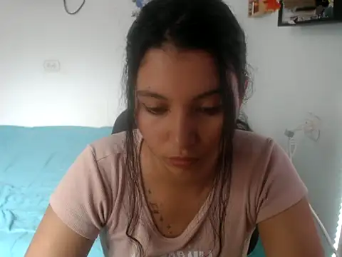 Snapshot of HannaKlein chatting on 10/02/25, 05:53 HannaKlein online show from 10/02/25, 05:53