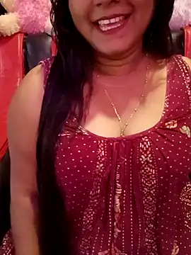 Snapshot of ella_mariya chatting on 04/23/26, 10:14 ella mariya online show from 04/23/26, 10:14