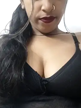 Snapshot of Rashmi_Singhal chatting on 02/19/25, 12:55 Rashmi Singhal online show from 02/19/25, 12:55