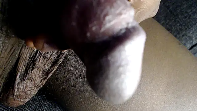 Snapshot of hoittytoittyxx chatting on 10/14/25, 08:42 hoittytoittyxx online show from 10/14/25, 08:42