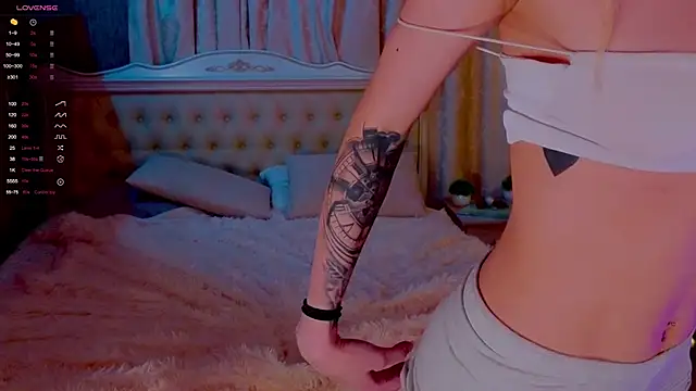 Snapshot of Saillise chatting on 12/22/24, 12:07 Saillise online show from 12/22/24, 12:07