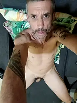 Snapshot of chris_sbh chatting on 02/01/25, 02:26 chris sbh online show from 02/01/25, 02:26