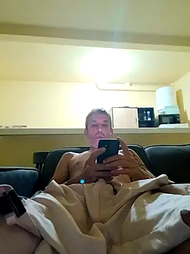 Snapshot of chris_sbh chatting on 02/18/25, 01:21 chris sbh online show from 02/18/25, 01:21