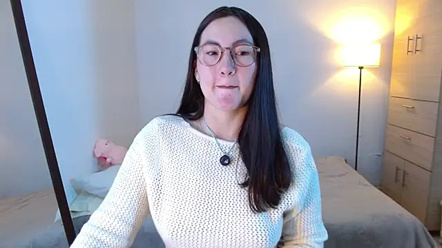 Elle Lee  online show from 03/29/26, 05:29