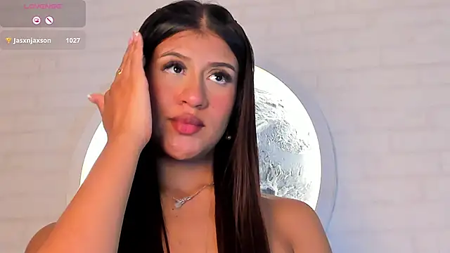 Snapshot of Elise_Diamond chatting on 02/25/25, 02:14 Elise Diamond online show from 02/25/25, 02:14