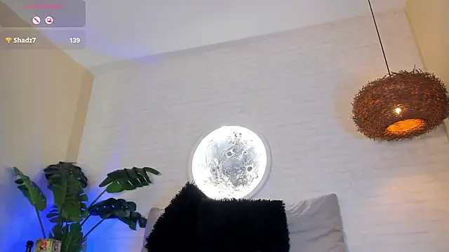 Snapshot of Elise_Diamond chatting on 03/13/25, 02:38 Elise Diamond online show from 03/13/25, 02:38