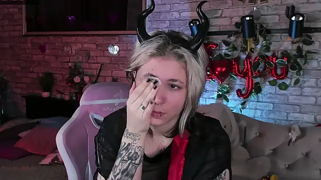 Alex Howell online show from 02/26/25, 08:54