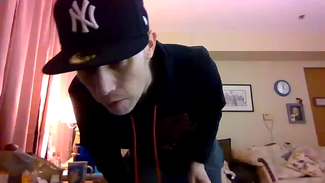 kollzCloudzz online show from 04/08/26, 08:03