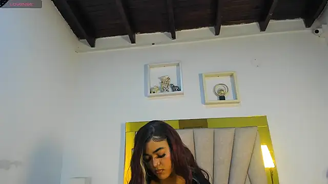 vahiolet fuentes online show from 03/21/26, 03:00