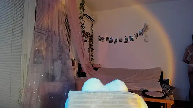 Jenny darling love online show from 09/08/25, 05:45