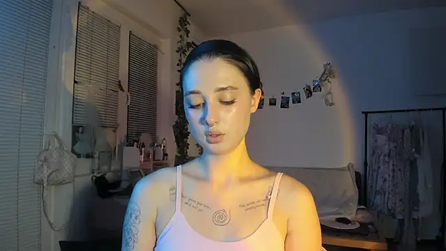 Jenny darling love online show from 09/24/25, 06:33