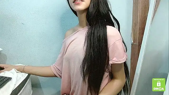 Snapshot of crista_rouse chatting on 01/25/25, 01:54 crista rouse online show from 01/25/25, 01:54