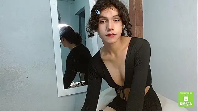 Snapshot of crista_rouse chatting on 01/28/25, 04:39 crista rouse online show from 01/28/25, 04:39