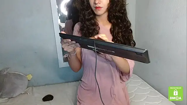 Snapshot of crista_rouse chatting on 03/04/25, 01:45 crista rouse online show from 03/04/25, 01:45