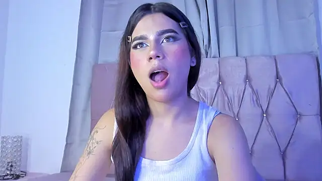 Ashley piinkk  online show from 02/05/25, 07:18