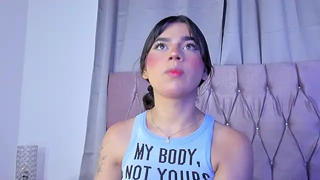 Ashley piinkk  online show from 02/25/25, 10:58