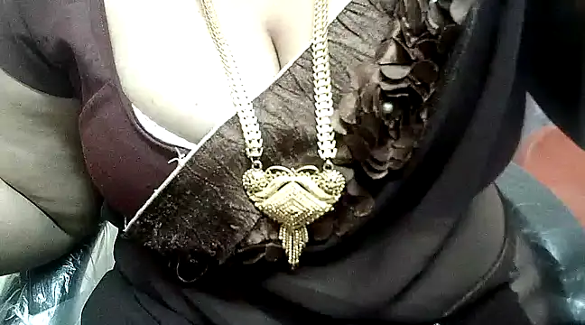 hot pavitra online show from 12/11/24, 05:48