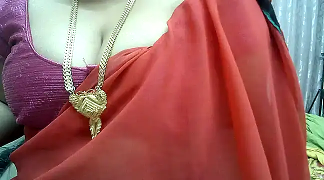 hot pavitra online show from 12/17/24, 06:09
