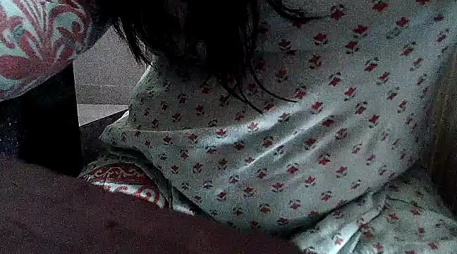 hot pavitra online show from 01/09/25, 04:08
