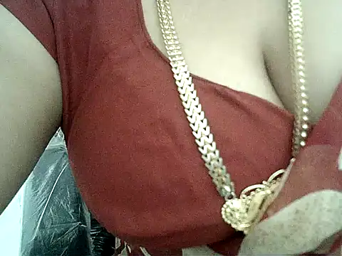 hot pavitra online show from 01/22/25, 05:59