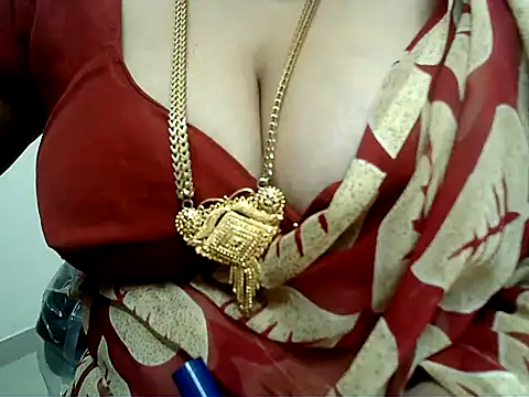 hot pavitra online show from 01/22/25, 06:20