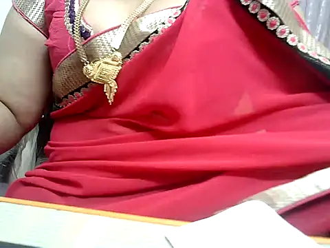hot pavitra online show from 01/27/25, 06:20