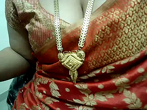 hot pavitra online show from 01/29/25, 12:43