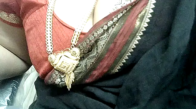 hot pavitra online show from 02/22/25, 06:19