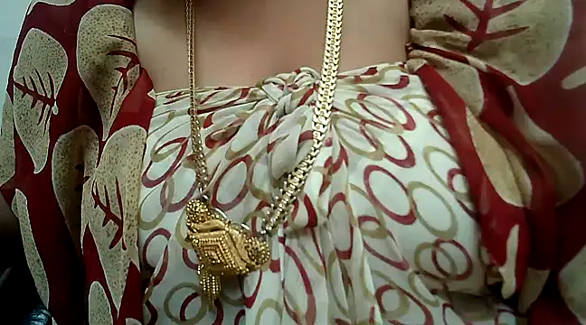 hot pavitra online show from 03/07/25, 06:00