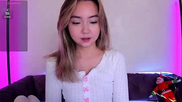 Fluffy Rose online show from 12/09/24, 01:51